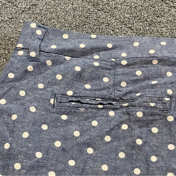 Old Navy Everyday Shorts Womens Size 16 Blue Polka Dot High Rise Chino Preppy - Picture 9 of 9